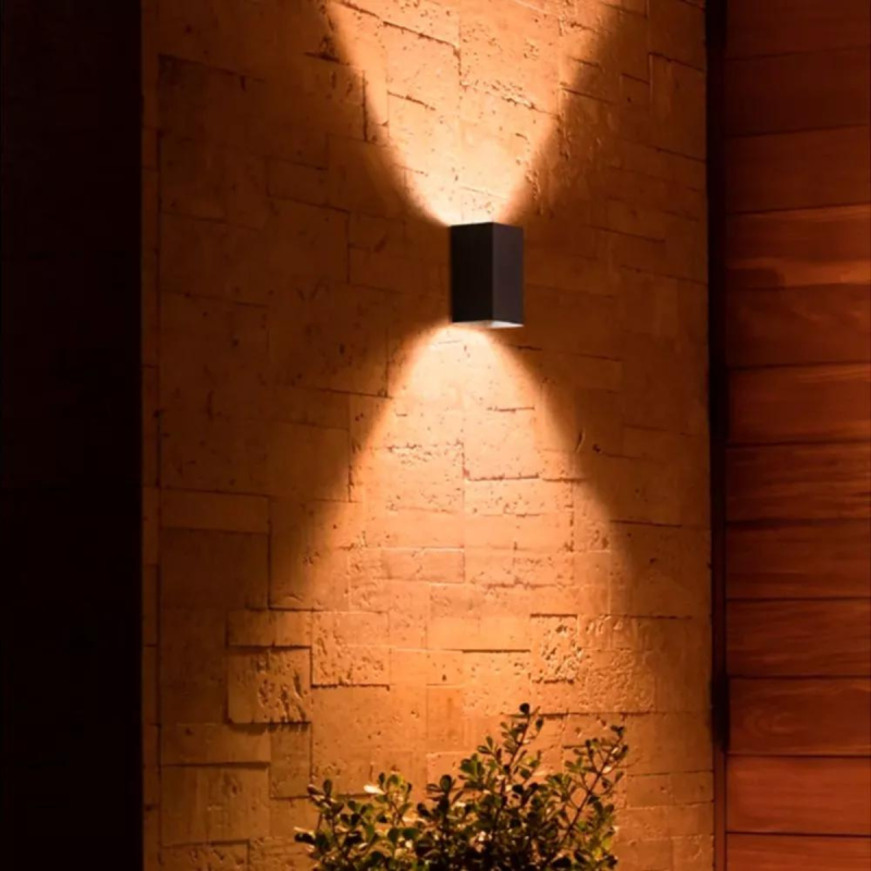 Philips Hue Resonate Aplique Exterior Inteligente - Imagen 3